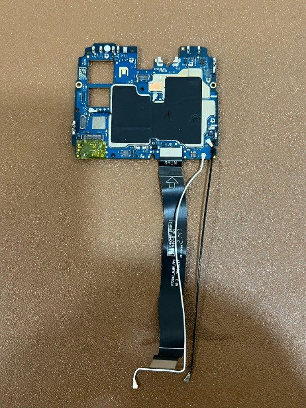 Producto - PLACA MAIN MOTOROLA G51 (VERSION XT2171-1)+MAIN+ANTENAS LIBRE DE TODO