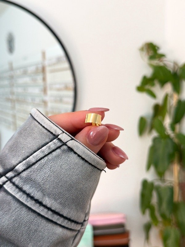 Producto - Ear cuff bañado en oro cuadrado liso - 0