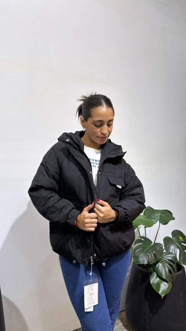 Producto - Campera Delfina Negra