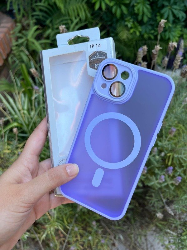 Producto - Funda magsafe lila con protector de camara (cliquear modelo)