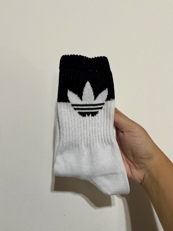 Tenis adulto Adidas originals blanca borde negro