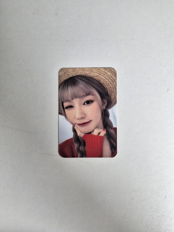 Producto - Miyeon I-DLE "MY" (1)