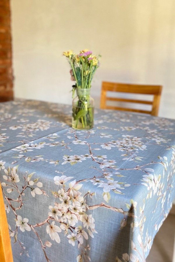 Producto - Mantel antimanchas SAKURA CELESTE 1,40x2mts