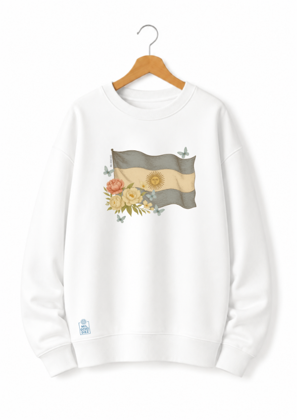 Producto - Buzo Amada celeste y blanca