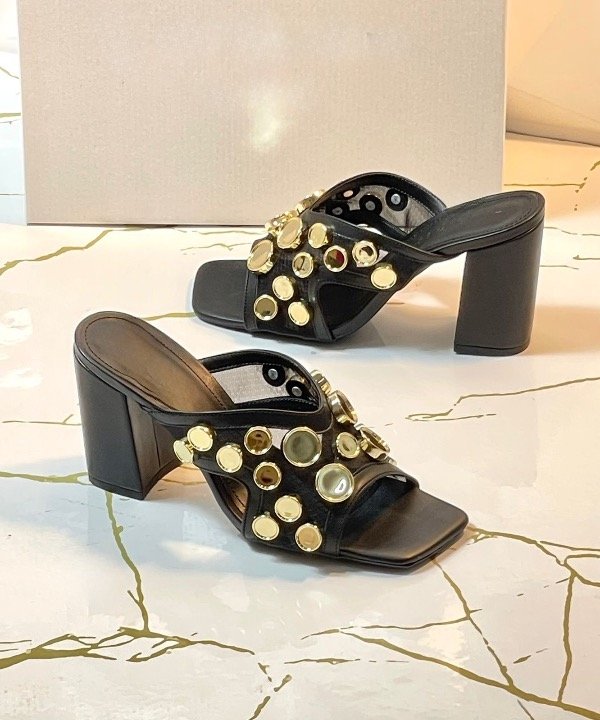 Producto - Sandalia detalles en moneda 46667
