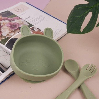 Producto - PLATO SILICONA BEBE CON CUBIERTOS