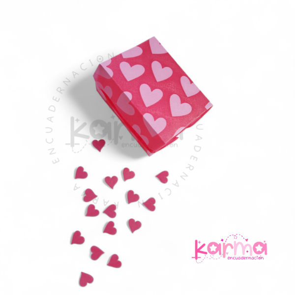 Producto - Cajita 3d con confeti corazones para armar