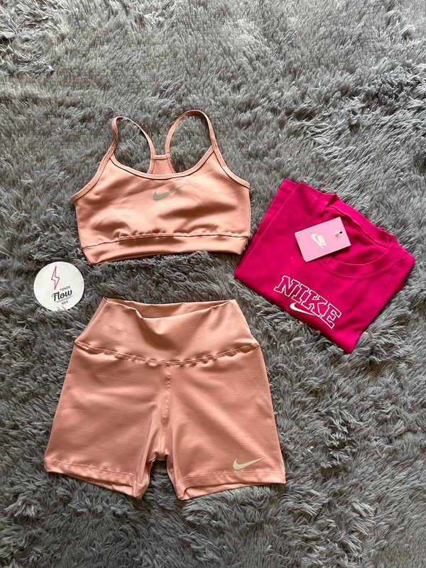 Producto - Conjunto Nike + Pupera