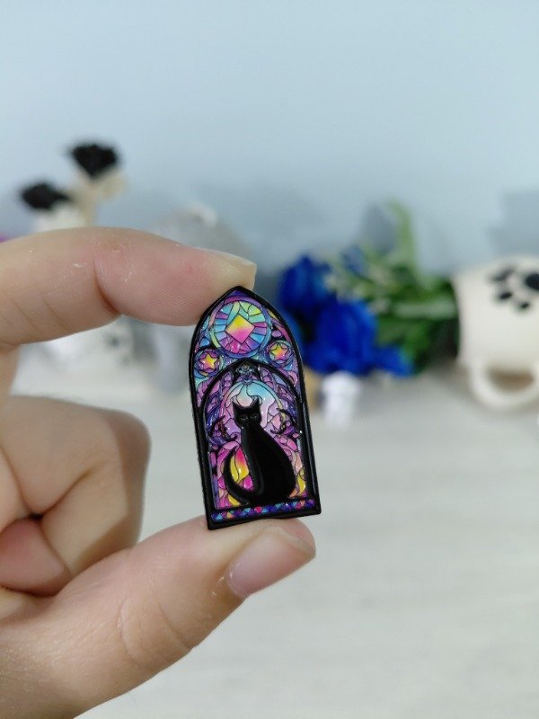 Producto - Pin metalizado - Michi en vitraux #1330