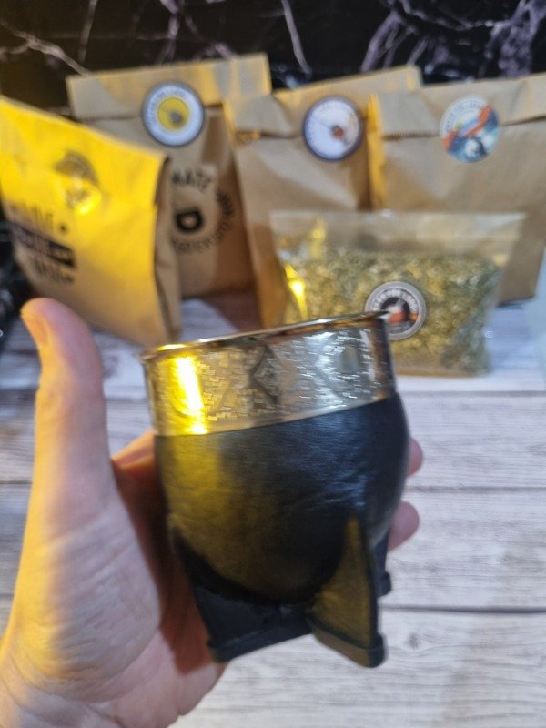Producto - Mate Imperial Pequeño de Cuero Negro con Virola de Alpaca - 1