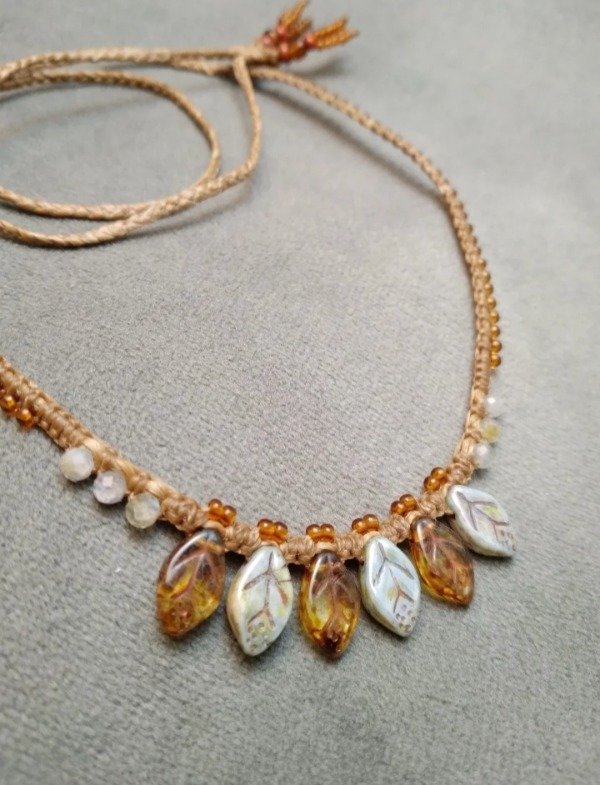 Producto - Gargantilla hojitas y labradorita