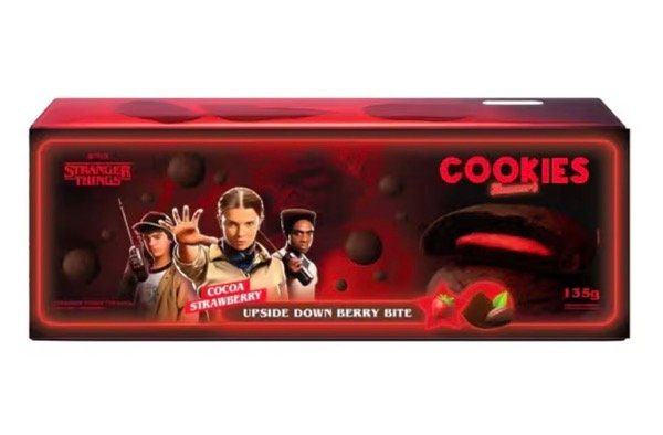 Producto - Cookies de Cacao Rellenas de Fresa Stranger Things 135g