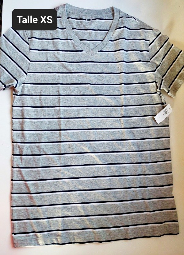 Producto - Remera manga corta gap talle xs gris
