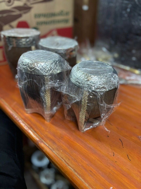 Producto - torpedo uruguayo, cuero crudo, virola cincelada con lacre