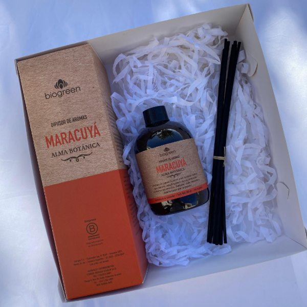 Producto - Difusor de Aromas Maracuyá 250ml con Varillas de Ratán  Alma Botánica Biogreen