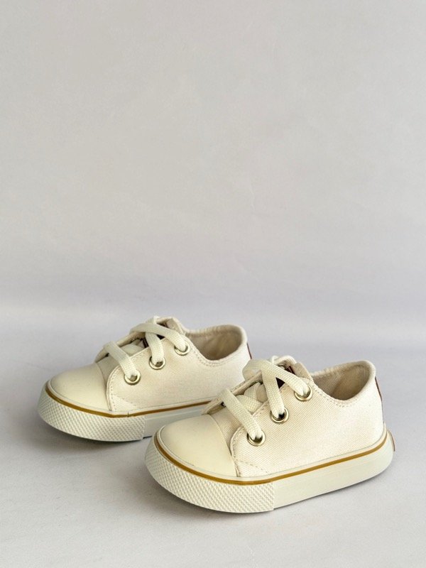 Producto - A 114 Zapatilla lona con puntera