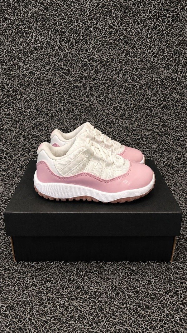 Producto - KIDS - JORDAN 11 LOW LEGEND PINK