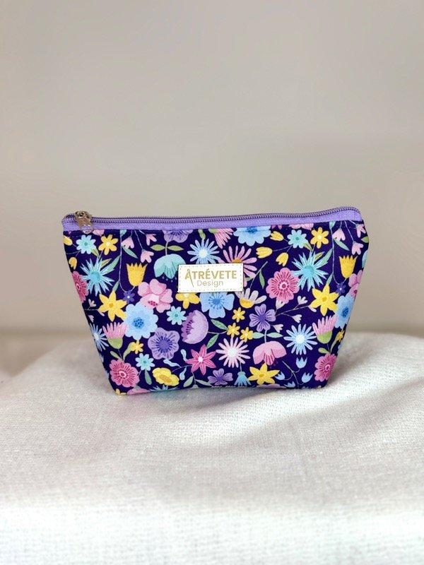 Producto - Mini Neceser Amelia - Flor lila y celeste