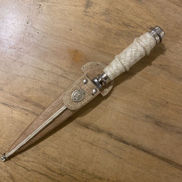 Producto - 106 - Cuchillo ÑANDU Trenzado Fino con Mondonguillo y Alpaca x14cm