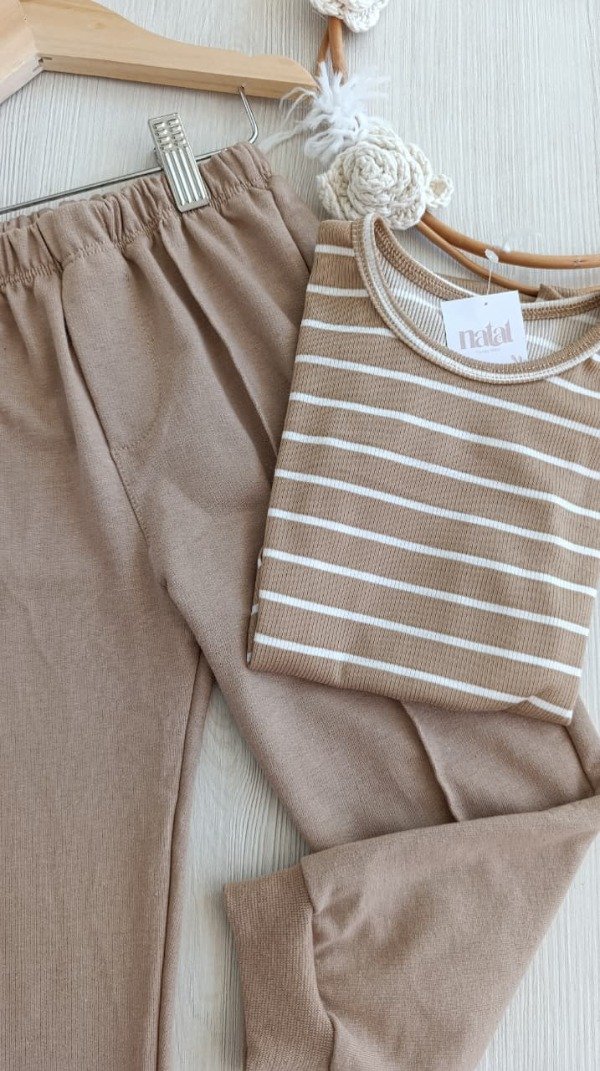Producto - Conjunto Rayas Beige