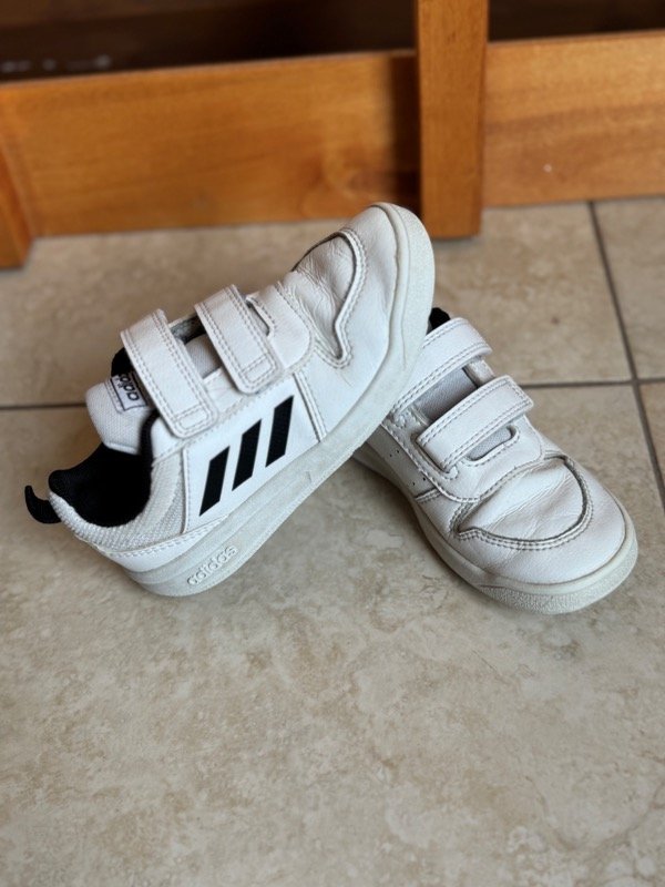 Producto - ADIDAS 27 con abrojo doble