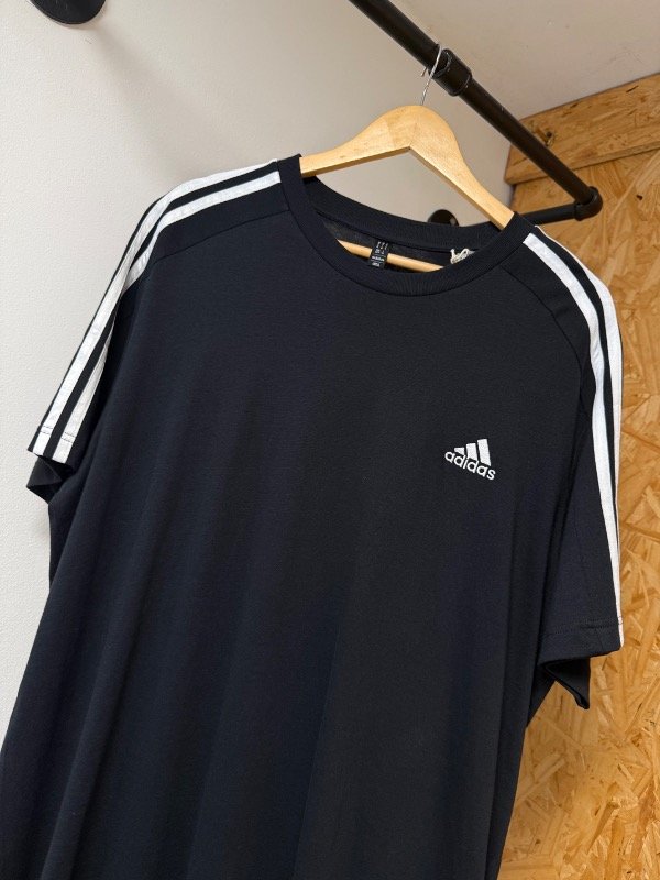 Producto - Remera Adidas - 0