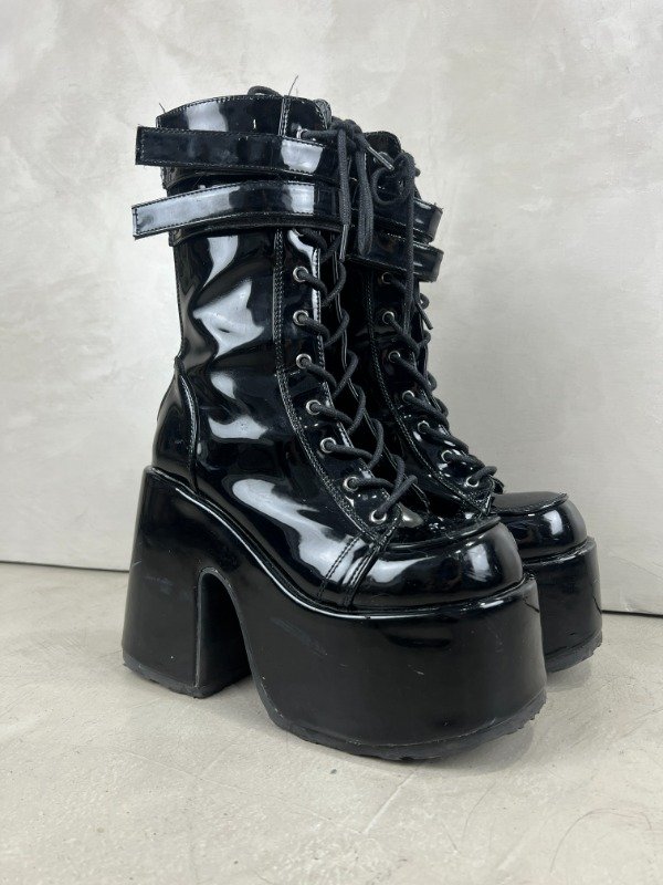 Producto - Borcegos Chunky Dark Charol