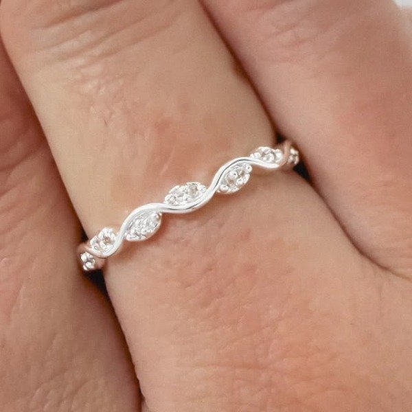 Producto - ANILLO DE ACERO BLANCO ZIG