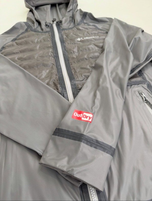 Producto - Columbia Impermeable Reversible OutDry