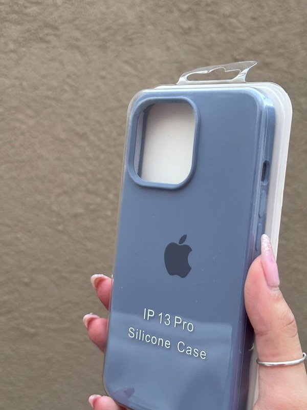Producto - Silicone 13 pro azul marino