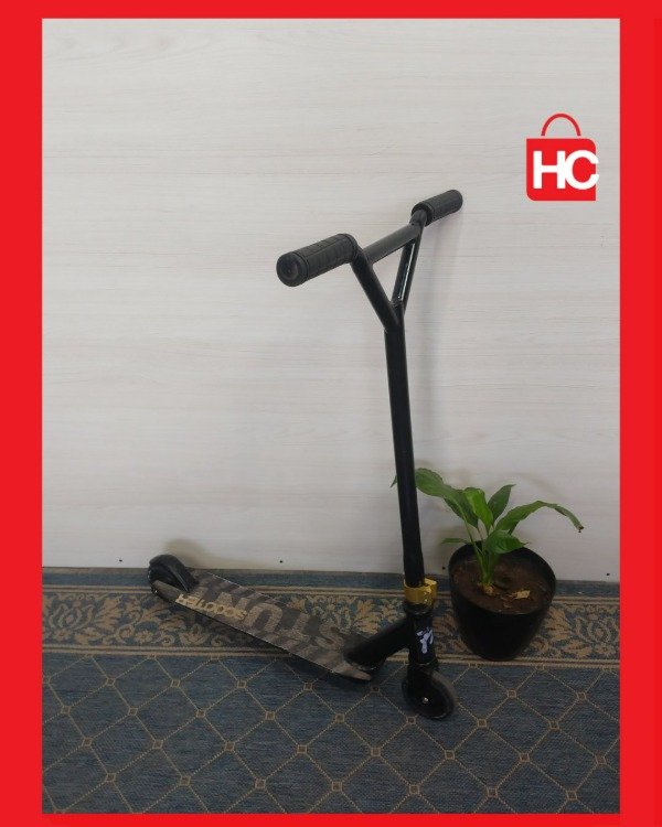 Producto - Monopatín de freestyle listo para trucos y mucha diversión