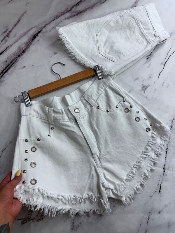 Producto - Short mom tachas