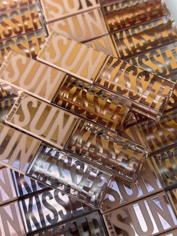 Producto - ILUMINADOR LIQUIDO SUNKISSER - MISS LARA