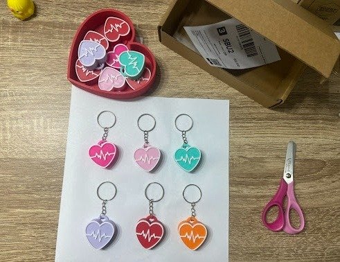 Producto - Pack de 10 Rompe Ampollas En Forma De Corazón - Enfermería - 5