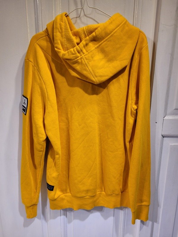 Producto - Buzo HOUKY amarillo hoodie Talle L EN SALE - PRECIO: 18X - 1