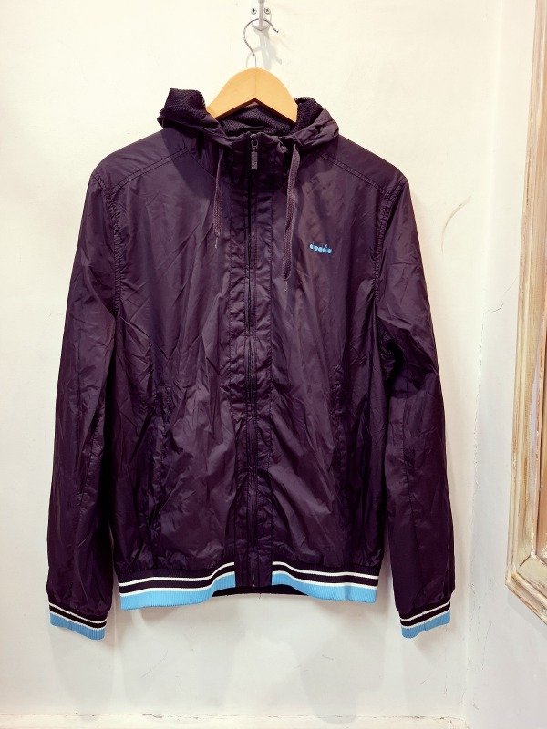 Producto - Campera DIADORA