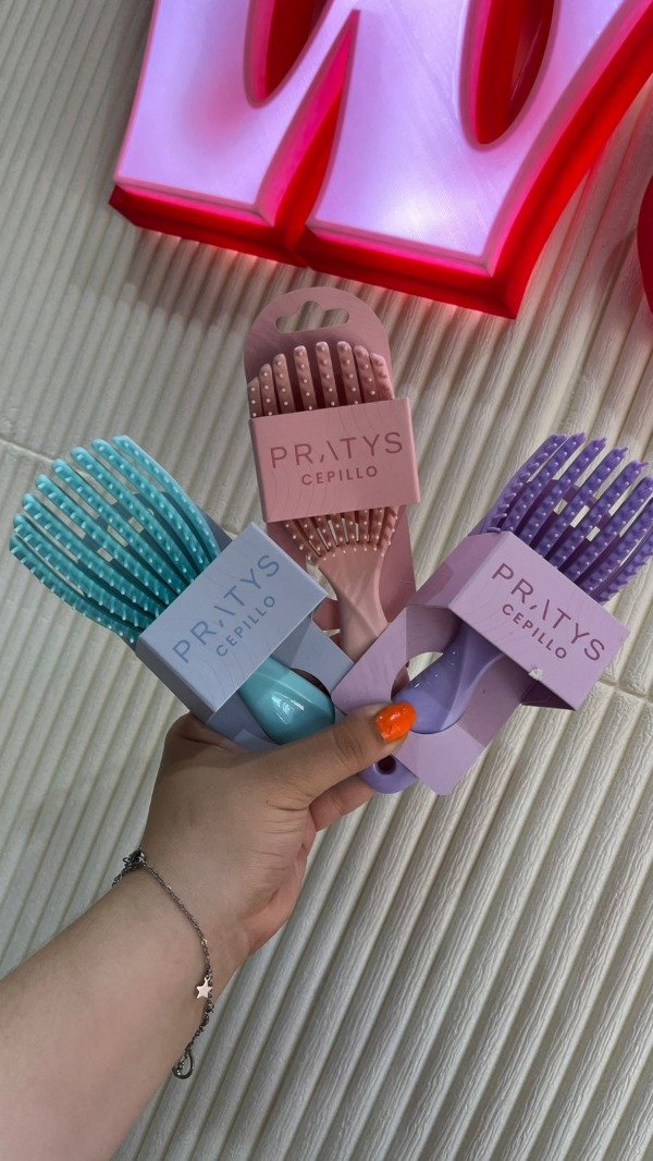Producto - Cepillo Anti-frizz Pratys