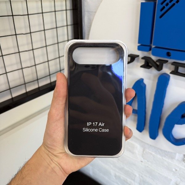 Producto - Silicone Case Negra - iPhone 17 Air