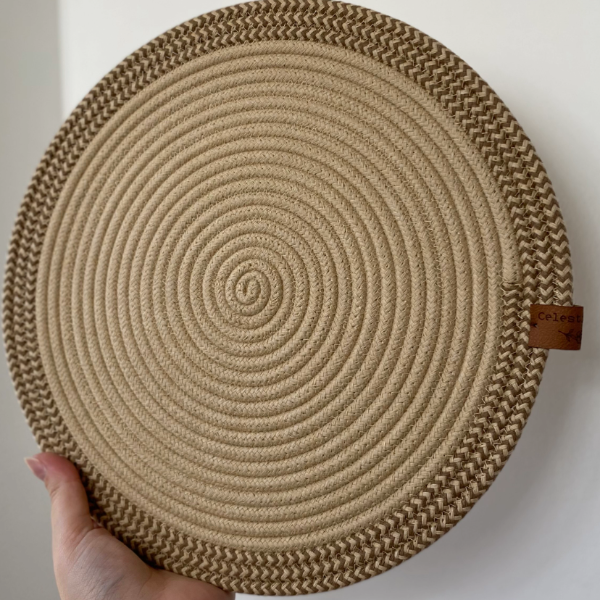 Producto - Platos de sitio beige y caramelo