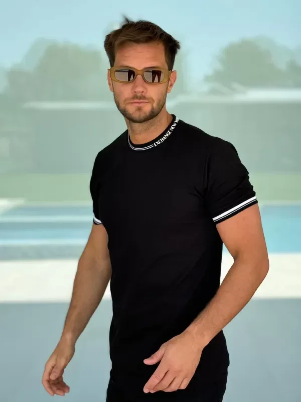 Producto - REMERA EXCHANGE black