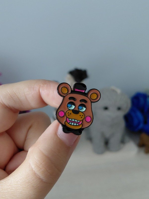 Producto - Pin metalizado - Five Nights at Freddy's #2033