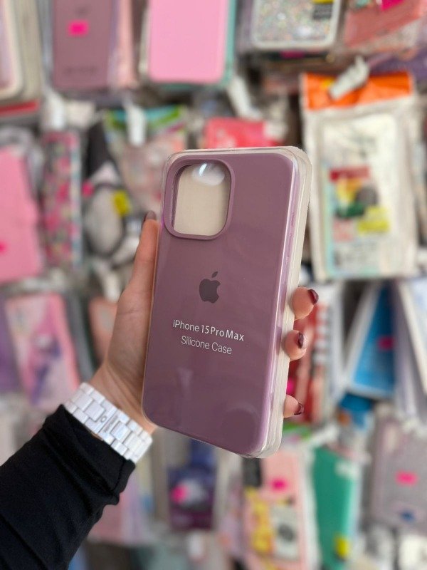 Producto - Silicone case iphone 15 pro max  uva