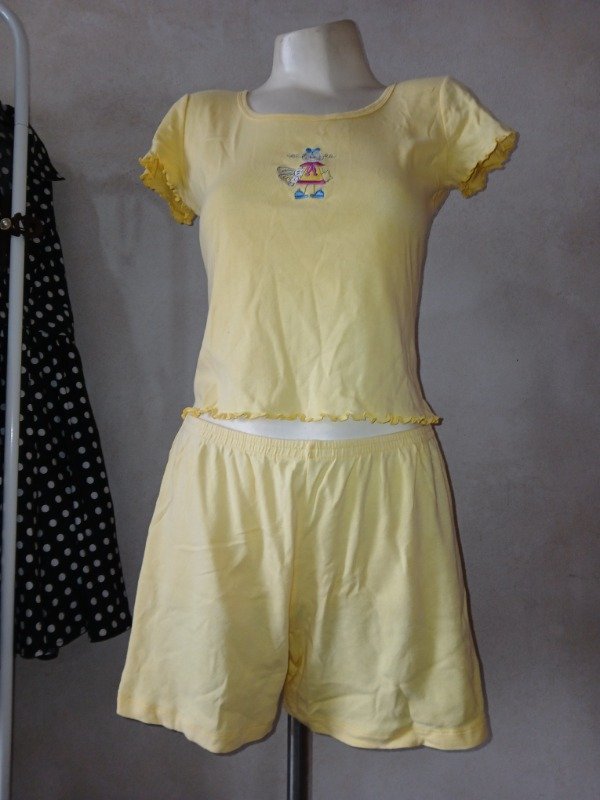 Producto - Pijama amarilla