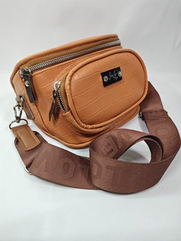 Producto - RIÑONERA VICTORIA suela claro Croco