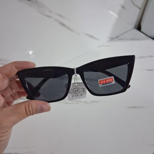 Producto - Lentes de sol modelo 4
