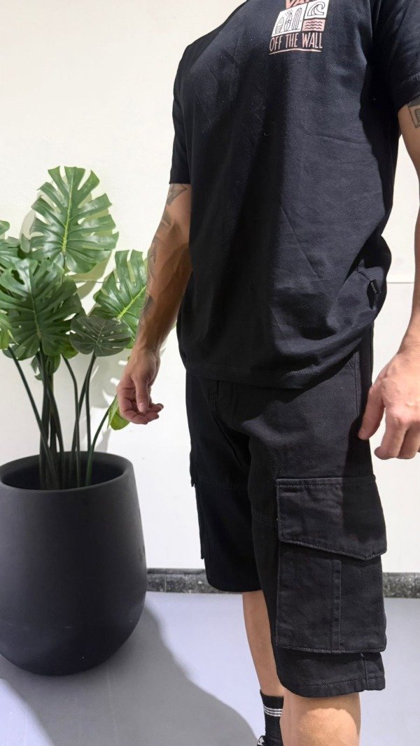 Producto - Bermuda baggy cargo negra - 1