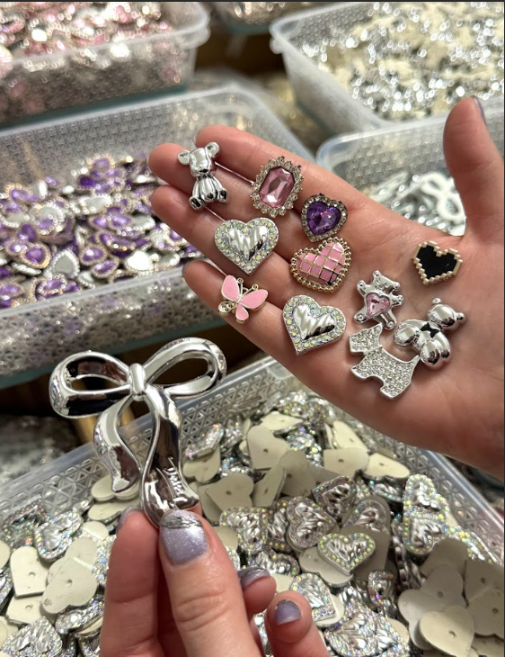 Producto - Charms SURTIDOS FASHIÓN x 100 UNIDADES (NO APLICA ESCALA DE DESCUENTOS)