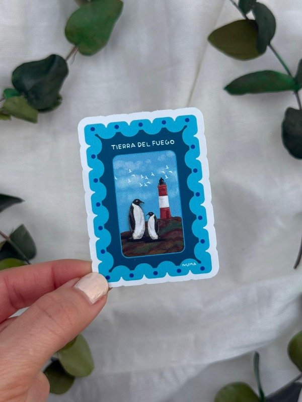 Producto - Sticker vinilo blanco estampita TIERRA DEL FUEGO