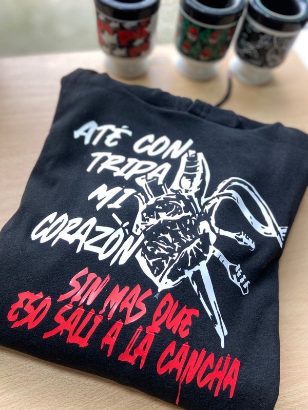 Producto - Buzo capucho #tripaycorazon