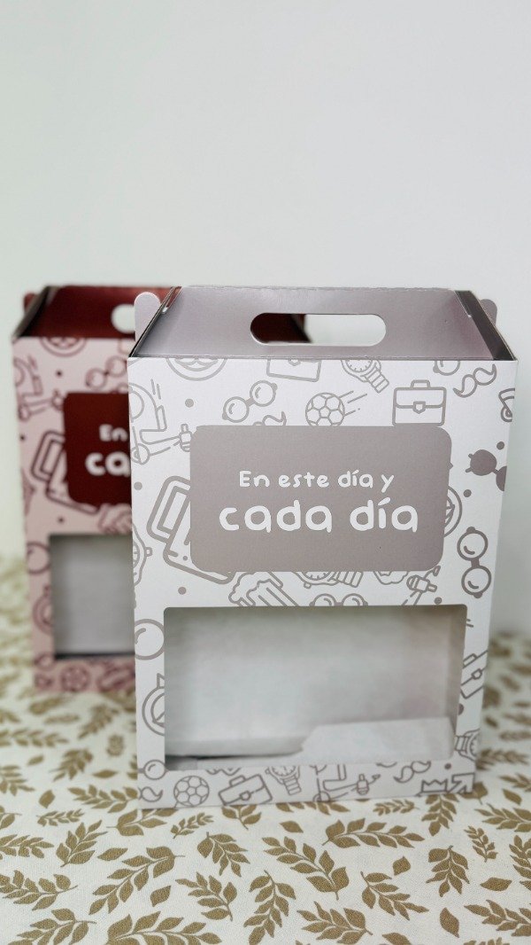 Producto - Caja dia del padre impresa con visor(25x20x8)